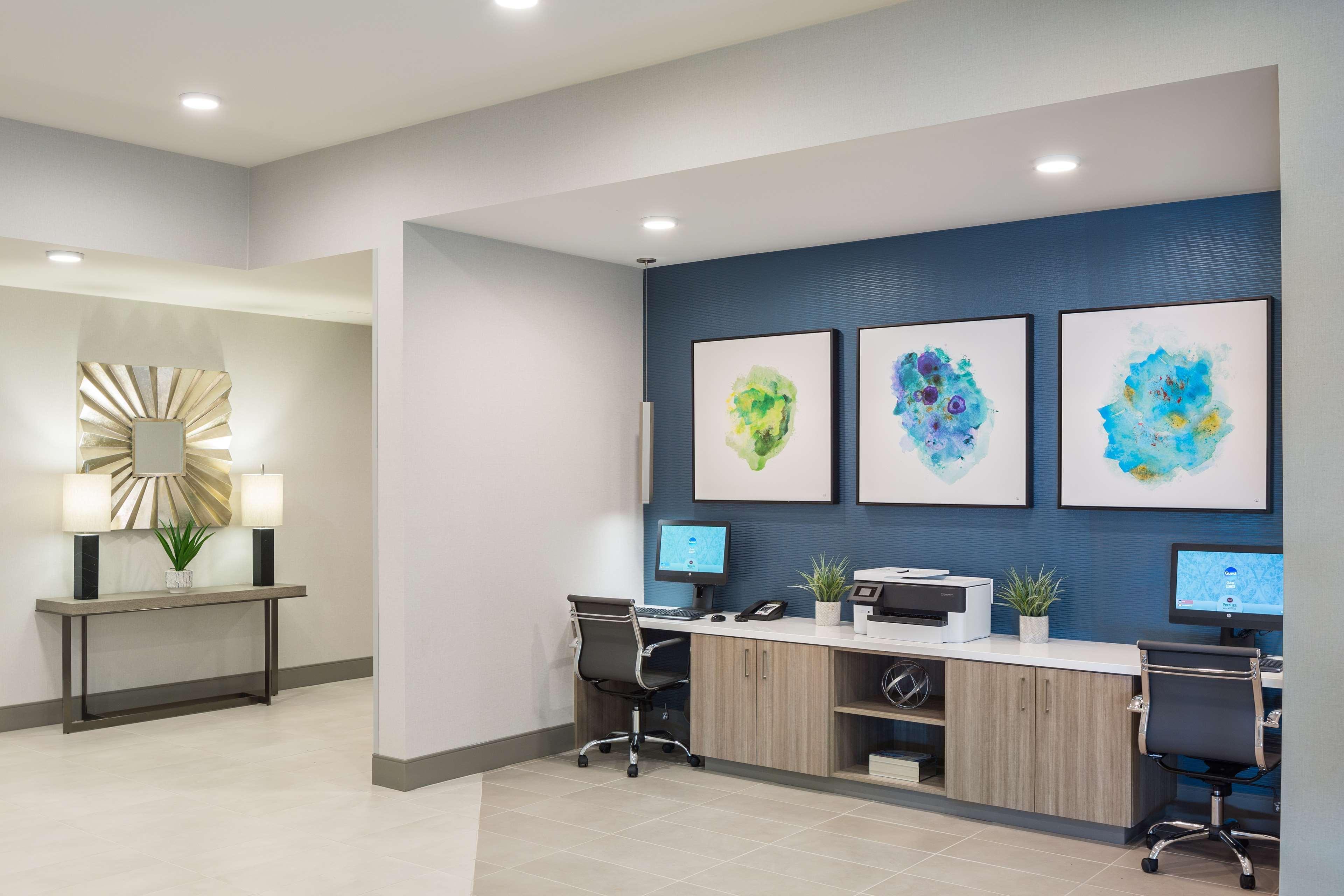 Best Western Premier Hotel At Fisher'S Landing Vancouver Extérieur photo