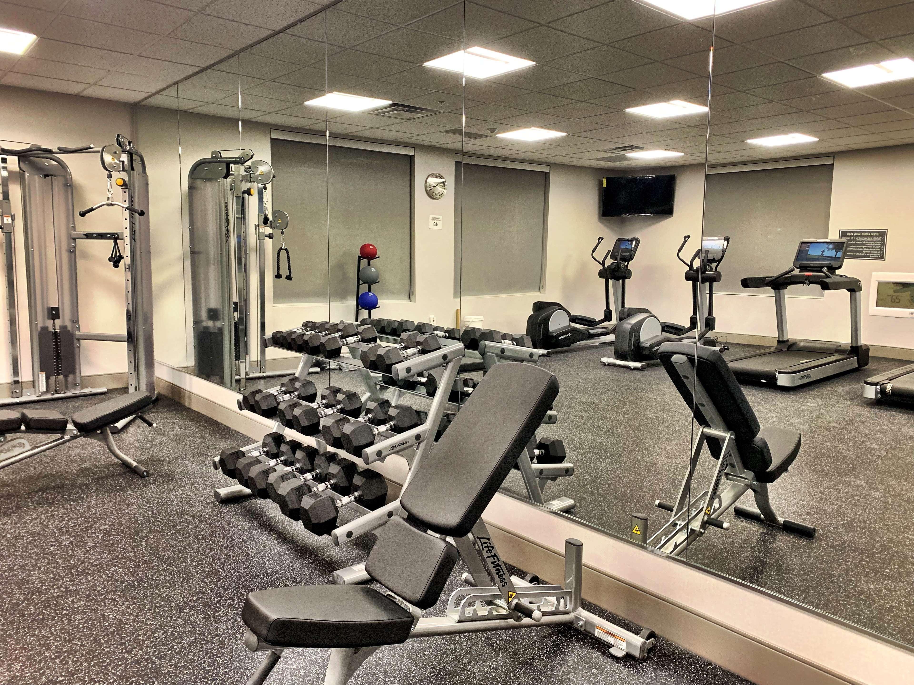 Best Western Premier Hotel At Fisher'S Landing Vancouver Extérieur photo