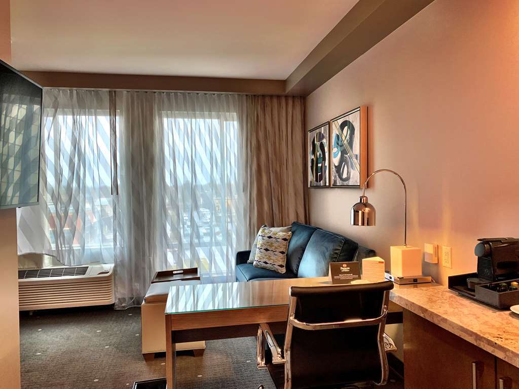 Best Western Premier Hotel At Fisher'S Landing Vancouver Chambre photo